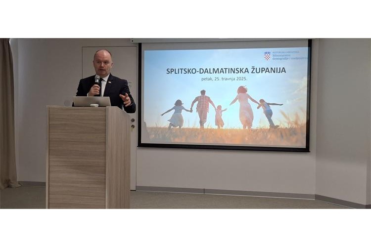 Slika /Ministar Šipić - fotografije/Split 1.jpg